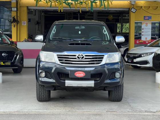 TOYOTA HILUX 3.0 SRV 4X4 CD 16V TURBO INTERCOOLER DIESEL 4P AUTOMÁTICO TOYOTA HILUX 3.0 SRV 4X4 CD 16V TURBO INTERCOOLER DIESEL 4P AUTOMÁTICO